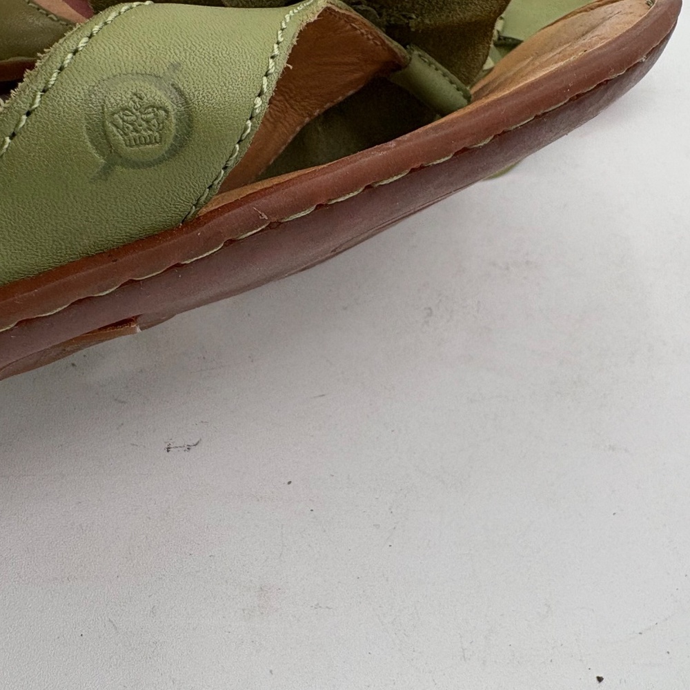BORN Size 8/39 Green Flower Leather Thong Style Slides Sandals - Picture 8 of 8